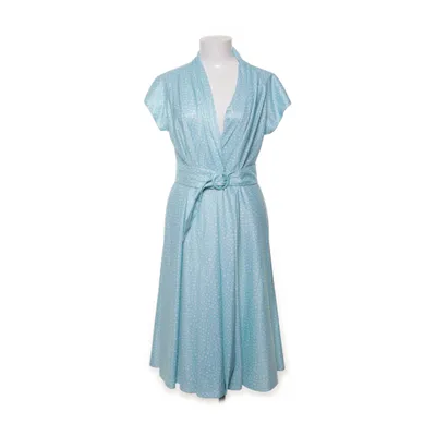 Robe portefeuille (Bleu, Blanc) de Mayfair