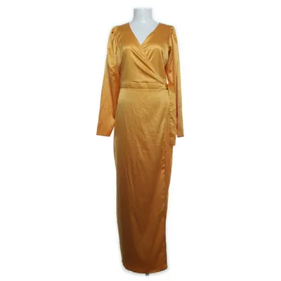 Omlottklänning (Gul) från NA-KD Acetat, Polyester