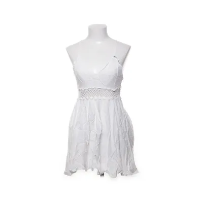 Klänning (Vit) från Ava Viskos