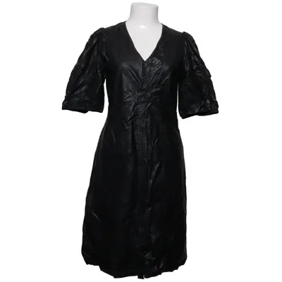 Robe (Noir) de Soaked in Luxury Polyuréthane, Viscose