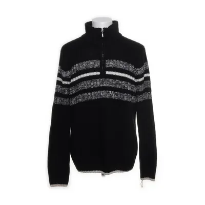 Turtleneck (Black, White) from Pre End