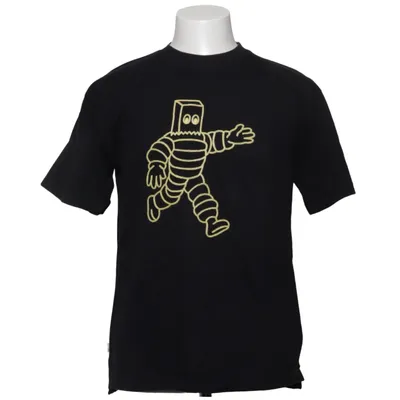 T-shirt (Black) from Wemoto