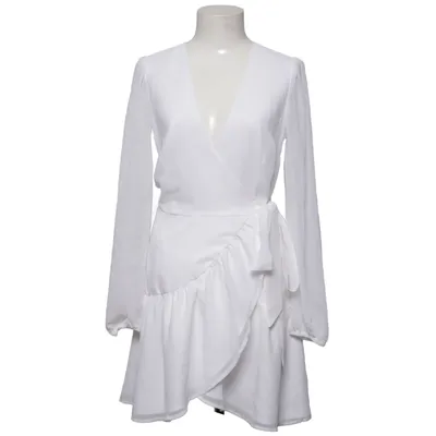Slå-om-kjole (Hvid) fra Anika Teller x NA-KD Polyester