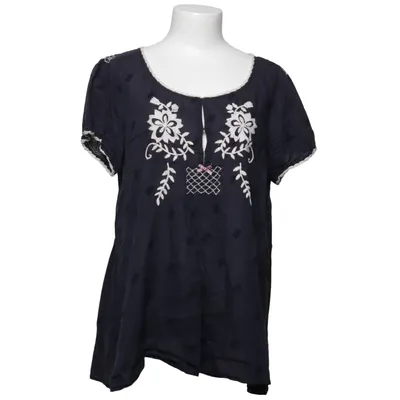 Topp (327 reconciliation solution) från Odd Molly Bomull