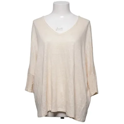 Top (Beige) van Not Shy Linnen