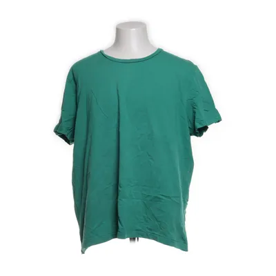 T-shirt (Green) from The Basics Cotton