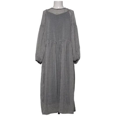 Kjole (Sort, Hvid) fra Edited Genanvendt polyester
