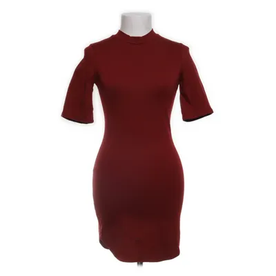 Klänning (Röd) från Fashion Nova