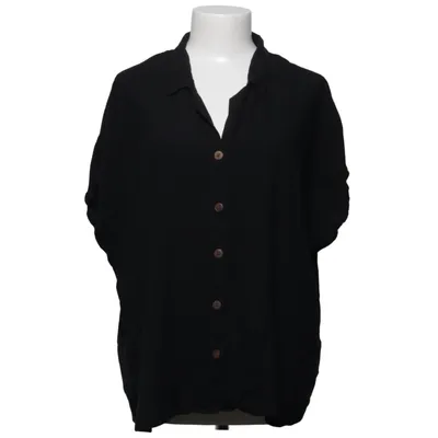 Chemise à manches courtes (Noir) de Isolde Viscose