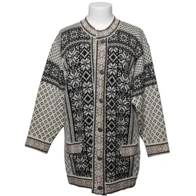 Kofta (Svart, Vit, Beige) från Skjaeveland