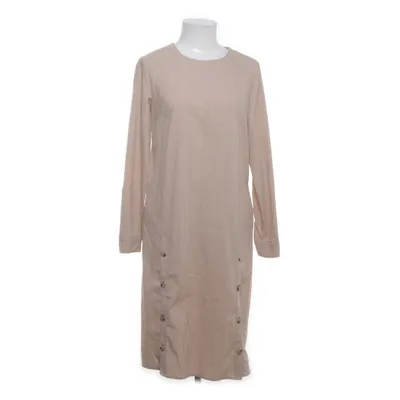 Robe (Blanc, Beige) de Alvina