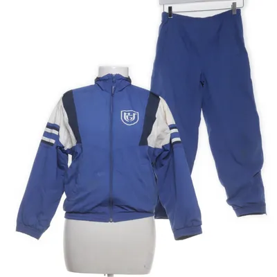 Sports kit (Blue) from Larose