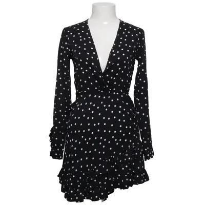 Robe (Noir, Blanc) de Linn Ahlborg x NA-KD Viscose