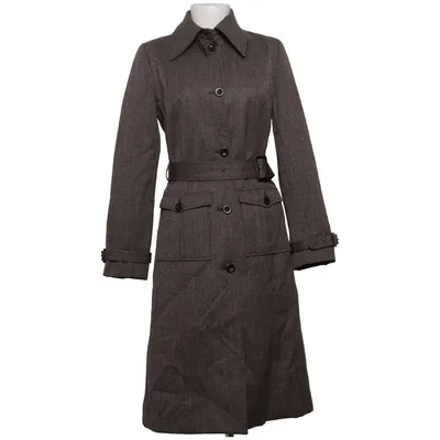 Frakke (Storlek XS / S, Lång ullkappa, Finkappa, Ylle, Vintage, Skärp, Axelvaddar, Fodrad, Varm, Mullvad, Greige, Taupe, Trend, Klassisk, Tidlös, Minimalist, Clean girl, Scandistyle, Capsule, Casual, Officewear, AW, Kvalitet, Classy, Old money, Preppy, Academia) fra Clothes Acetat, Uld