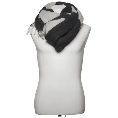 Sjaal (Patterned Wool Scarf) van Filippa K Wol