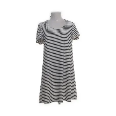 Halterneckklänning (Svart, Vit) från Mango Basics