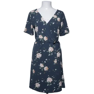 Wikkeljurk (Lilja) van Angelology by Lager 157 Elastaan, Polyester