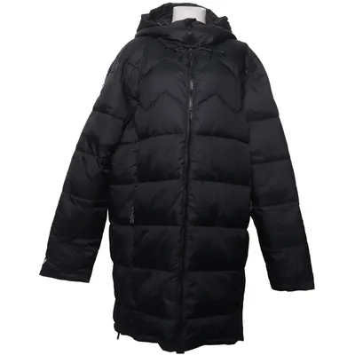 Wintermantel (Schwarz) von Mountain Works Recyceltes Polyester