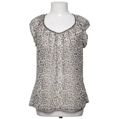 Top (White, Black, Beige) from ONLY Weekend Wardrobe