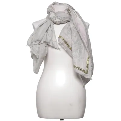 Shawl (Gray) from Plomo o Plata