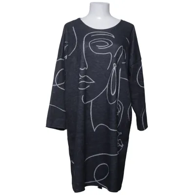 Dress (Gray, White) from Position Elastane, Polyester, Viscose