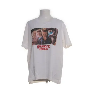 T-shirt (White, Multicolored) from Stranger Things x Pull & Bear