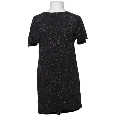Robe (Noir, Blanc) de Wemoto