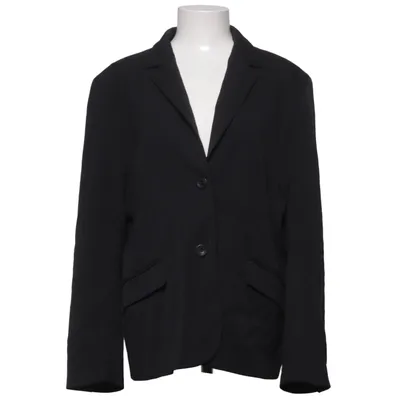 Kavaj (Elisabeth Shannon black blazer, vintage blazer, oversized blazer, minimalist blazer, tailored jacket, elegant black jacket, office wear, business casual fashion, timeless blazer style, monochrome outfit, classy formal jacket, smart casual clothing, chic oversized fit, professional fashion, Scandinavian minimalist style, dark academia fashion, elegant everyday wear, structured blazer, classic women’s fashion, versatile black blazer, clean aesthetic outfit, sophisticated casual look, neutral wardrobe staple, modern tailoring, effortless chic style, polished outfit, sleek minimalist fashion, formal casual wear, stylish layering piece, understated elegance y2k fashion, old money aesthetic, clean girl aesthetic, dark academia style, pinterest outfit inspo, tiktok fashion, quiet luxury vibe, minimalist aesthetic, classy casual outfit, office siren aesthetic, model off duty style, effortless chic, monochrome aesthetic, elegant streetwear, smart casual aesthetic, cool girl fashion, vintage inspired outfit, neutral fashion inspo, timeless style, urban minimalist look, modern elegant fashion, laid back classy vibe, aesthetic wardrobe staple, soft power dressing, casual luxury style, tumblr girl aesthetic, chic oversized blazer look, everyday elegant outfit, sophisticated fashion vibe, clean outfit inspo) från Elisabeth Shannon Elastan, Polyester, Viskos