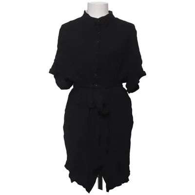 Skjortklänning (Confident) från Nuum Polyester, Viskos