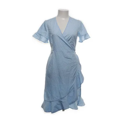 Slå-om-kjole (Blå, Hvid) fra Vero Moda Genanvendt polyester