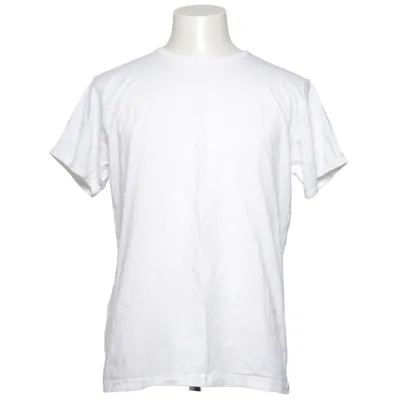 T-shirt (Vit) från Newbody
