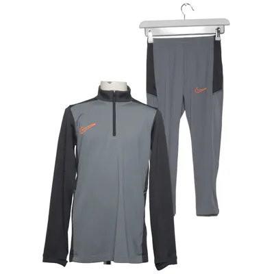 Ensemble de sport (Gris) de Nike Polyester