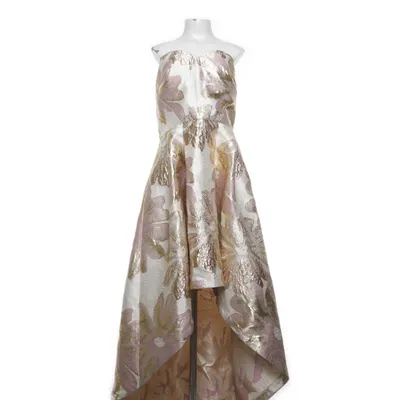 Klänning (Beige, Guldfärgad, Vit) från Chi Chi London Polyester