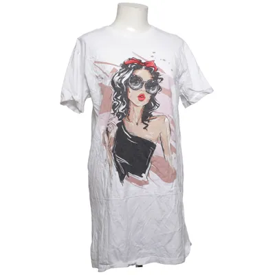 T-shirt (White) from Sublevel Cotton