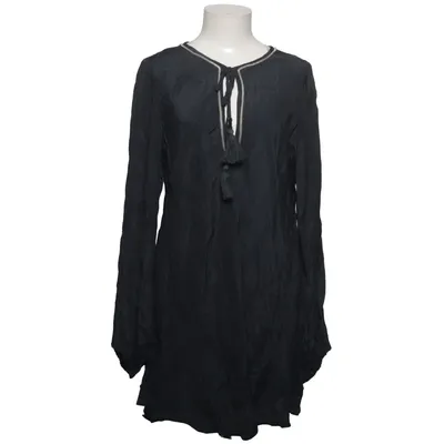 Kleid (Schwarz) von Jsquad