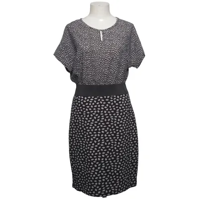 Kjole (Sort, Hvid) fra Anna Elastan, Polyester