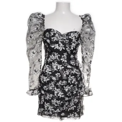 Klänning (Svart, Vit, Flerfärgad) från Boohoo Polyester