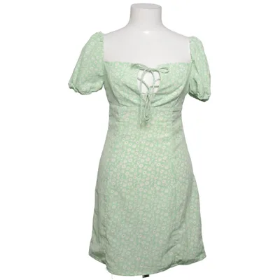 Kjole (Grøn, Hvid) fra Glamorous Care Genanvendt polyester