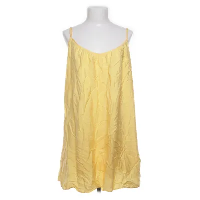 Robe (Jaune) de H&M Trend Lyocell, Polyamide, Viscose