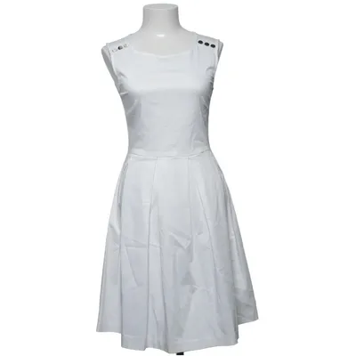 Robe (Blanc) de Mint & Berry