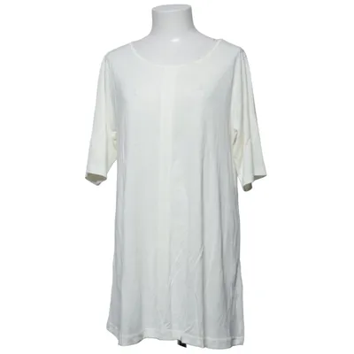 T-shirt (Vit) från Masai Polyester, Viskos
