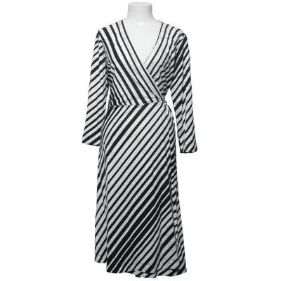 Robe portefeuille (Noir, Blanc) de Pure Female Élasthane, Viscose