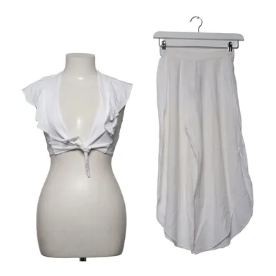 Set (White) from Pull & Bear Linen, Viscose