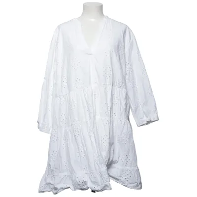 Kleid (Weiß) von John Baner