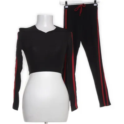Set (Zwart, Rood) van Fashion Nova