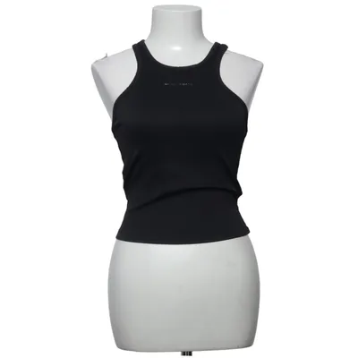 Sports tank top (Black) from Nicki Studios x Gina Tricot