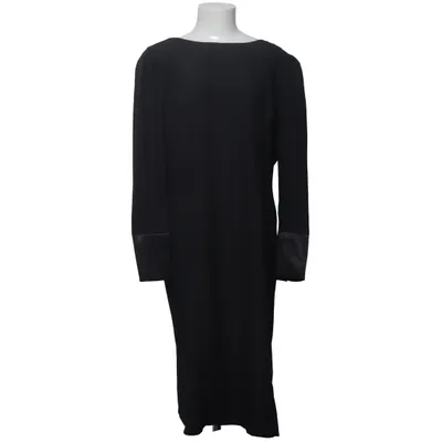 Robe (Noir) de Shy Polyester