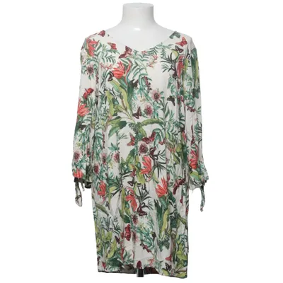 Robe (Blanc, Multicolore) de H&M+ Viscose