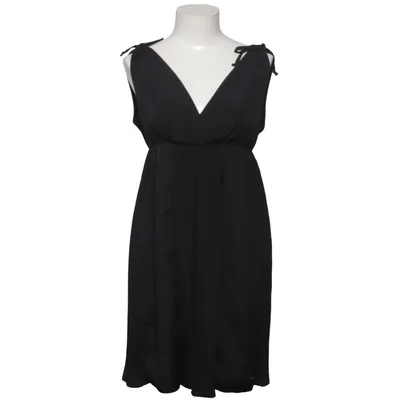 Robe (Noir) de Amy Gee