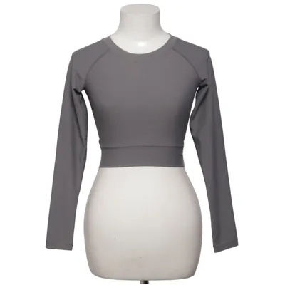 Sports top (Gray) from Ryvelle